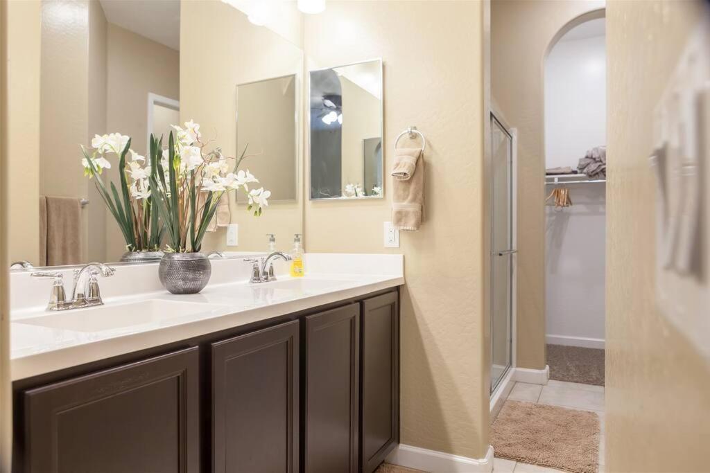Gated Townhouse With Heated Pool, Hot Tub, Near Us60 Mesa Exterior foto