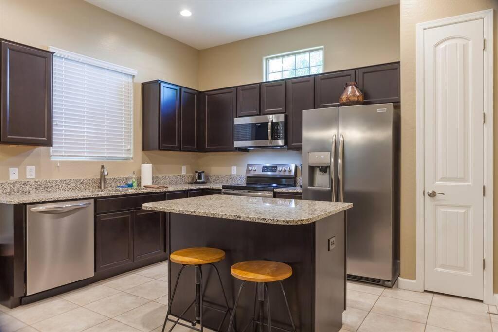 Gated Townhouse With Heated Pool, Hot Tub, Near Us60 Mesa Exterior foto